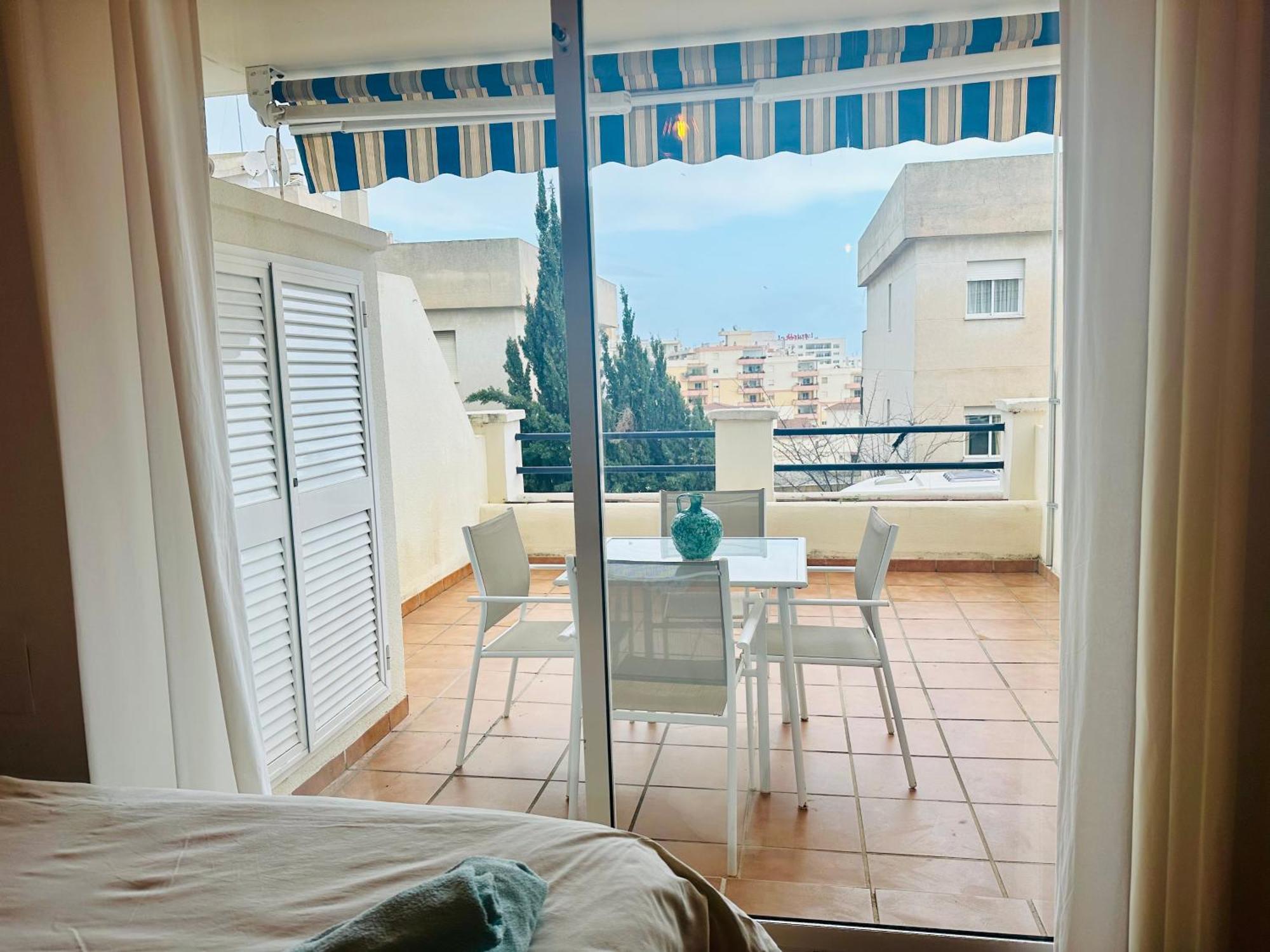 Siriana 101, 001 * Benalmádena